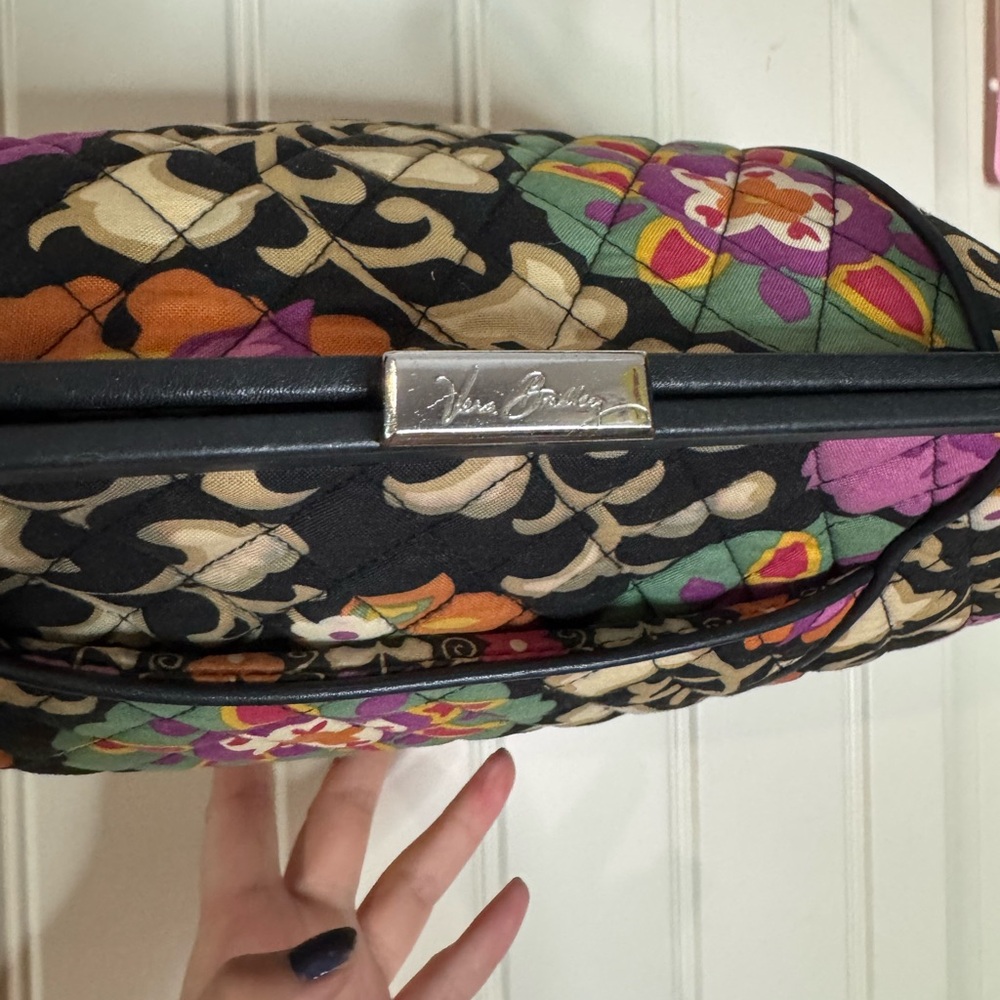 VERA BRADLEY 🌸 Quilted Floral Shoulder Bag - Picture 9 of 12